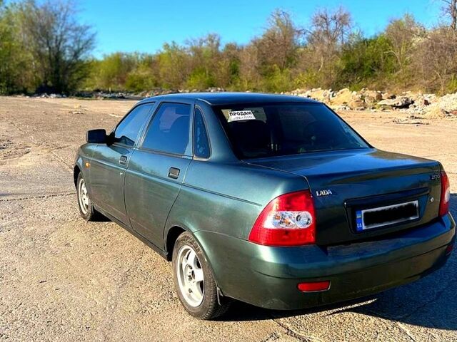 Зеленый ВАЗ Priora, объемом двигателя 16 л и пробегом 0 тыс. км за 2300 $, фото 1 на Automoto.ua