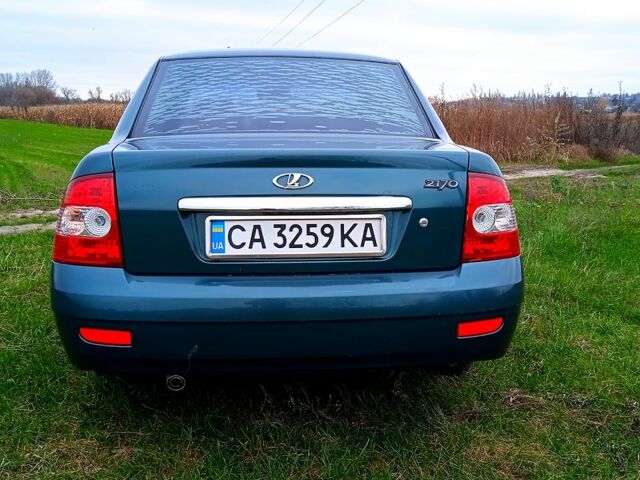 Зелений ВАЗ Priora, об'ємом двигуна 1.6 л та пробігом 210 тис. км за 2300 $, фото 1 на Automoto.ua