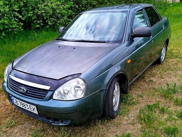 Зеленый ВАЗ Priora, объемом двигателя 1.6 л и пробегом 275 тыс. км за 1900 $, фото 1 на Automoto.ua