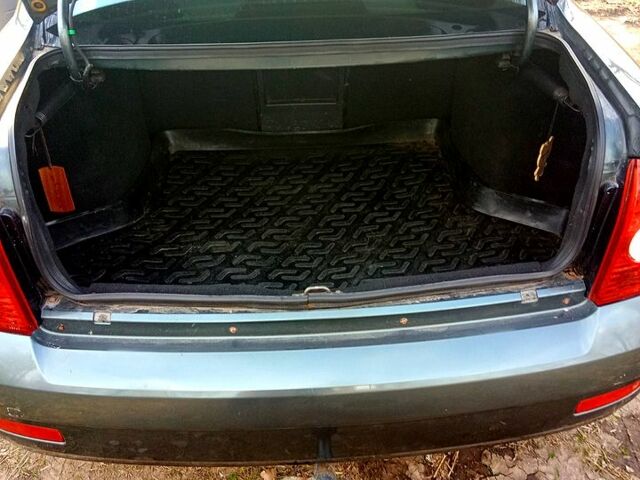 Зелений ВАЗ Priora, об'ємом двигуна 1.6 л та пробігом 195 тис. км за 2850 $, фото 1 на Automoto.ua