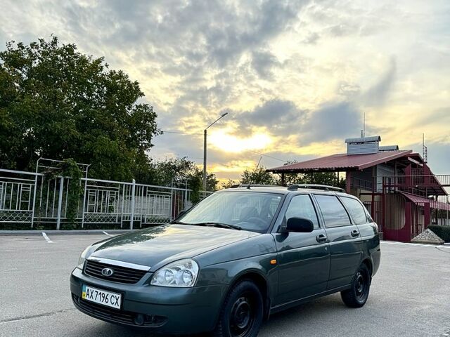 Зеленый ВАЗ Priora, объемом двигателя 1.6 л и пробегом 100 тыс. км за 2650 $, фото 1 на Automoto.ua