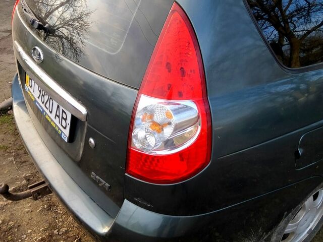 Зелений ВАЗ Priora, об'ємом двигуна 1.6 л та пробігом 199 тис. км за 3000 $, фото 1 на Automoto.ua