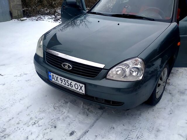 Зелений ВАЗ Priora, об'ємом двигуна 1.6 л та пробігом 13500 тис. км за 4200 $, фото 1 на Automoto.ua