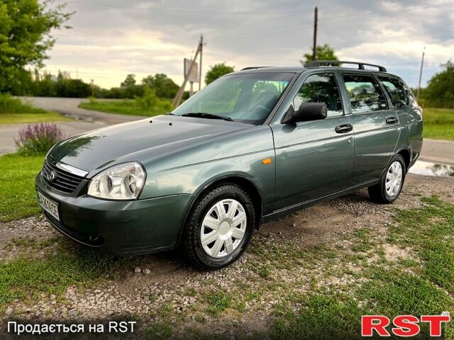 Зелений ВАЗ Priora, об'ємом двигуна 1.6 л та пробігом 220 тис. км за 2800 $, фото 1 на Automoto.ua