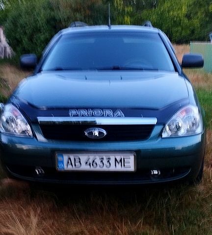 Зеленый ВАЗ Priora, объемом двигателя 1.6 л и пробегом 30 тыс. км за 4500 $, фото 1 на Automoto.ua