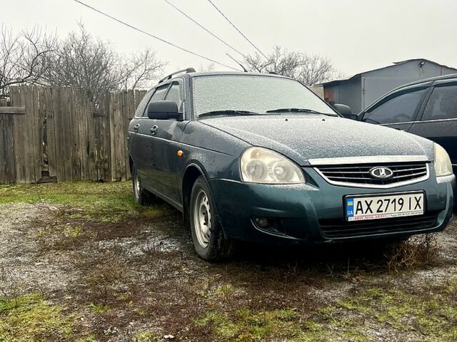Зелений ВАЗ Priora, об'ємом двигуна 1.6 л та пробігом 91 тис. км за 2600 $, фото 1 на Automoto.ua