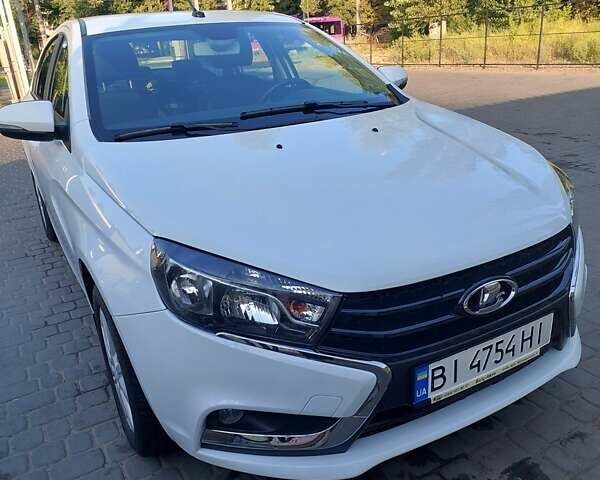 Белый ВАЗ Веста, объемом двигателя 1.6 л и пробегом 75 тыс. км за 7500 $, фото 1 на Automoto.ua
