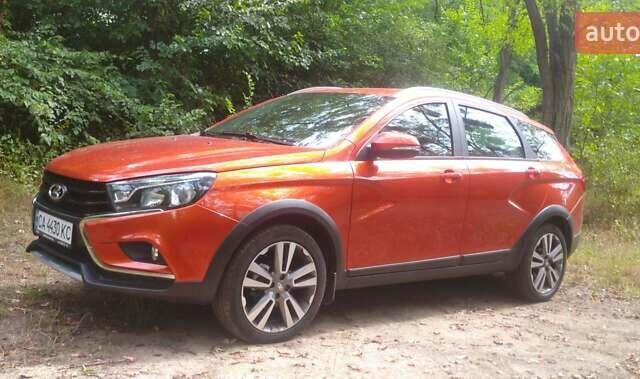 Оранжевый ВАЗ Vesta Cross, объемом двигателя 1.8 л и пробегом 9 тыс. км за 10500 $, фото 1 на Automoto.ua