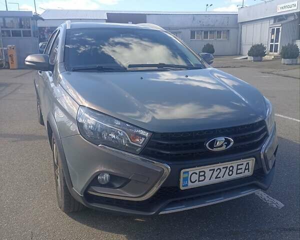 Сірий ВАЗ Vesta SW Cross, об'ємом двигуна 1.77 л та пробігом 165 тис. км за 10000 $, фото 1 на Automoto.ua