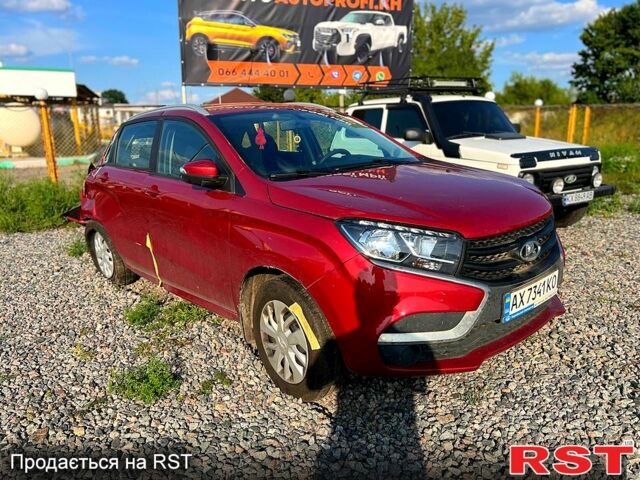 Красный ВАЗ X-RAY, объемом двигателя 1.6 л и пробегом 20 тыс. км за 3450 $, фото 1 на Automoto.ua