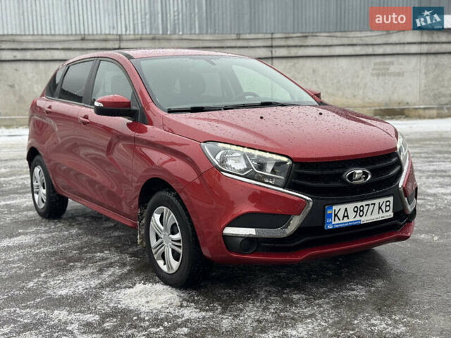 Красный ВАЗ XRay, объемом двигателя 1.8 л и пробегом 47 тыс. км за 8300 $, фото 1 на Automoto.ua