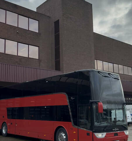 Красный Van Hool Астромега, объемом двигателя 0 л и пробегом 1000 тыс. км за 719353 $, фото 1 на Automoto.ua