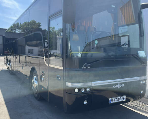 Черный Van Hool T916 Акрон, объемом двигателя 12 л и пробегом 980 тыс. км за 97000 $, фото 1 на Automoto.ua