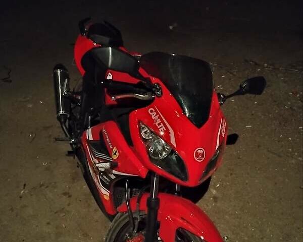 Красный Вайпер F2 250, объемом двигателя 2.5 л и пробегом 130 тыс. км за 1400 $, фото 1 на Automoto.ua