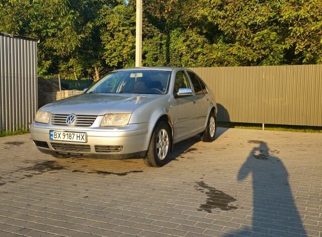 Сірий Фольксваген 1600, об'ємом двигуна 1.6 л та пробігом 172 тис. км за 4000 $, фото 1 на Automoto.ua