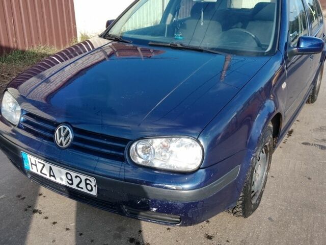 Синий Фольксваген 1600, объемом двигателя 2 л и пробегом 400 тыс. км за 1700 $, фото 1 на Automoto.ua