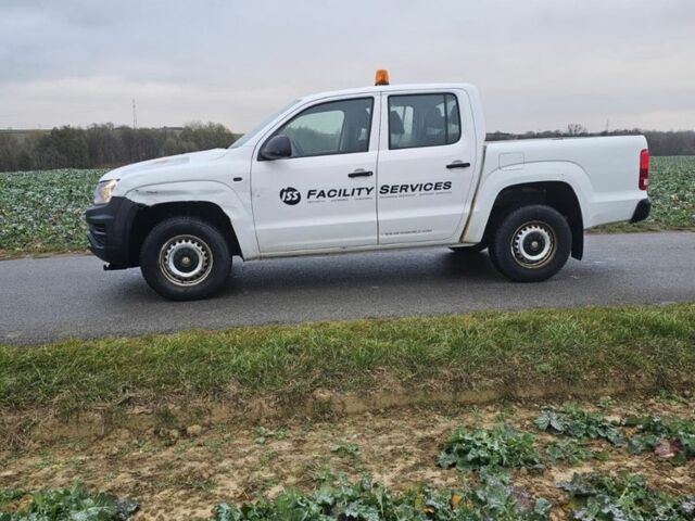 Белый Фольксваген Амарок, объемом двигателя 3 л и пробегом 190 тыс. км за 450000 $, фото 1 на Automoto.ua