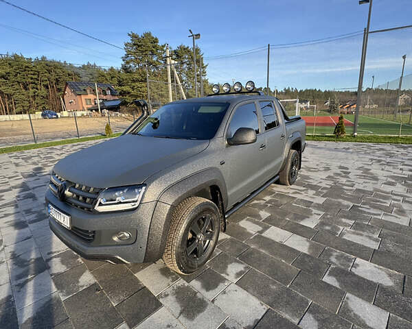 Черный Фольксваген Амарок, объемом двигателя 2 л и пробегом 187 тыс. км за 29000 $, фото 1 на Automoto.ua