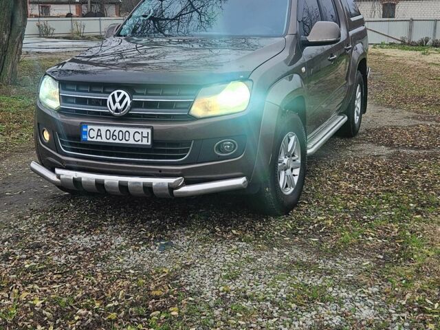 Коричневый Фольксваген Амарок, объемом двигателя 2 л и пробегом 311 тыс. км за 15000 $, фото 1 на Automoto.ua