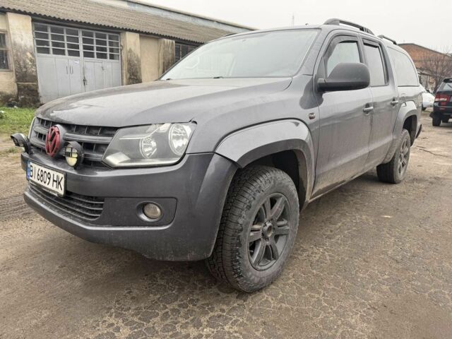 Серый Фольксваген Амарок, объемом двигателя 2 л и пробегом 372 тыс. км за 12000 $, фото 1 на Automoto.ua