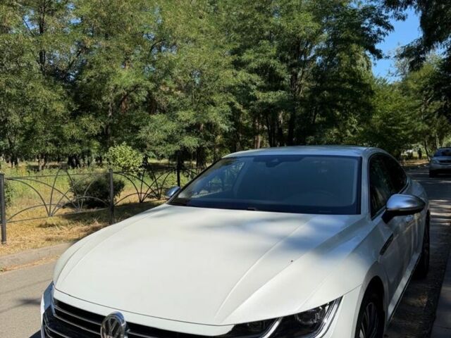 Білий Фольксваген Arteon, об'ємом двигуна 2 л та пробігом 160 тис. км за 25002 $, фото 1 на Automoto.ua