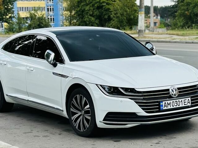 Белый Фольксваген Arteon, объемом двигателя 2 л и пробегом 185 тыс. км за 24541 $, фото 1 на Automoto.ua
