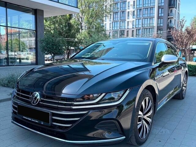 Черный Фольксваген Arteon, объемом двигателя 1.4 л и пробегом 162 тыс. км за 28900 $, фото 1 на Automoto.ua