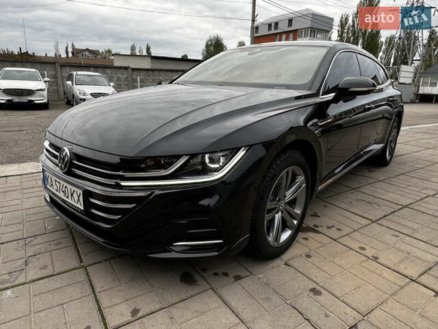 Черный Фольксваген Arteon, объемом двигателя 2 л и пробегом 7 тыс. км за 41999 $, фото 1 на Automoto.ua