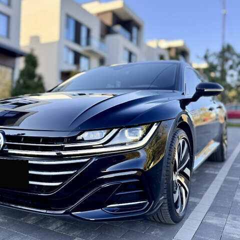 Черный Фольксваген Arteon, объемом двигателя 1.98 л и пробегом 37 тыс. км за 34444 $, фото 1 на Automoto.ua