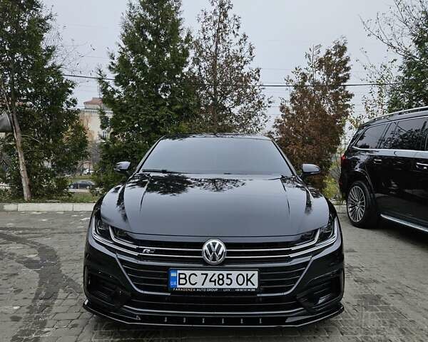 Черный Фольксваген Arteon, объемом двигателя 1.98 л и пробегом 30 тыс. км за 26000 $, фото 1 на Automoto.ua