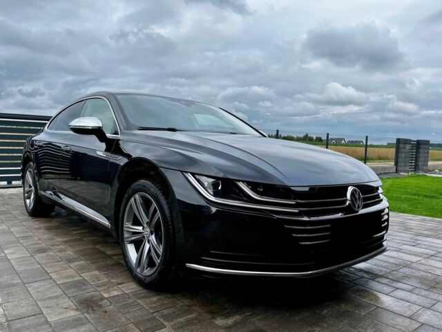 Красный Фольксваген Arteon, объемом двигателя 2 л и пробегом 79 тыс. км за 7000 $, фото 1 на Automoto.ua