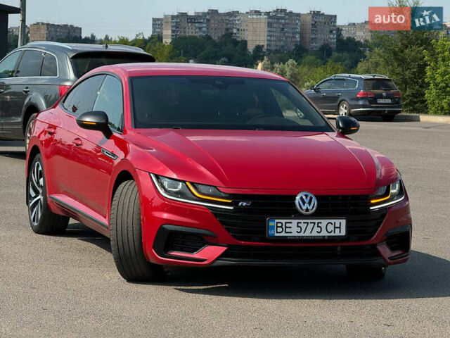 Червоний Фольксваген Arteon, об'ємом двигуна 2 л та пробігом 122 тис. км за 21999 $, фото 1 на Automoto.ua
