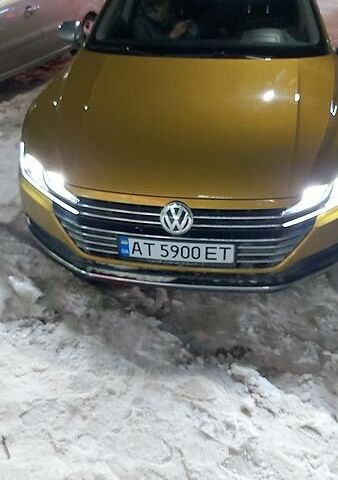 Жовтий Фольксваген Arteon, об'ємом двигуна 2 л та пробігом 185 тис. км за 25000 $, фото 1 на Automoto.ua
