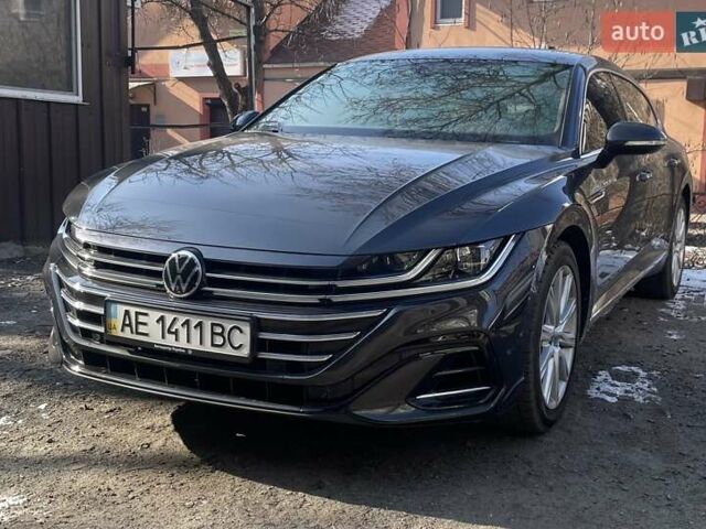 Серый Фольксваген Arteon, объемом двигателя 1.97 л и пробегом 51 тыс. км за 35000 $, фото 1 на Automoto.ua