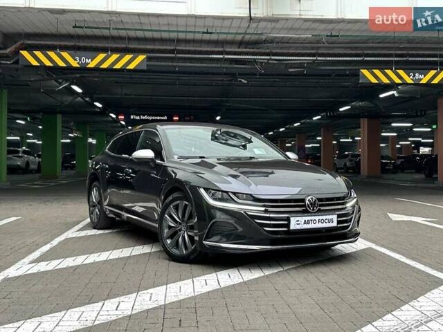 Серый Фольксваген Arteon, объемом двигателя 1.97 л и пробегом 88 тыс. км за 39990 $, фото 1 на Automoto.ua