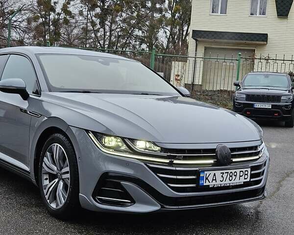 Серый Фольксваген Arteon, объемом двигателя 1.97 л и пробегом 38 тыс. км за 42990 $, фото 1 на Automoto.ua