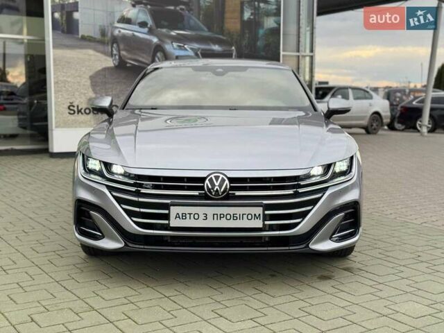 Серый Фольксваген Arteon, объемом двигателя 1.97 л и пробегом 32 тыс. км за 49203 $, фото 1 на Automoto.ua