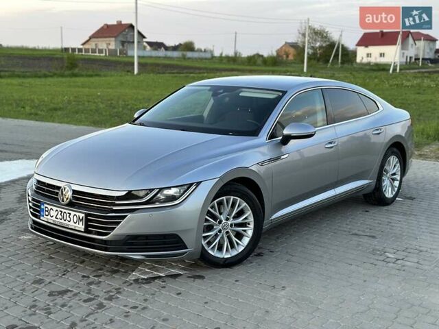 Серый Фольксваген Arteon, объемом двигателя 1.97 л и пробегом 267 тыс. км за 20500 $, фото 1 на Automoto.ua