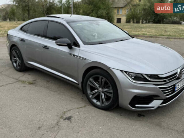 Серый Фольксваген Arteon, объемом двигателя 2 л и пробегом 125 тыс. км за 26300 $, фото 1 на Automoto.ua
