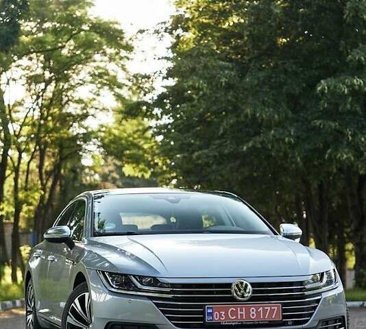 Сірий Фольксваген Arteon, об'ємом двигуна 2 л та пробігом 176 тис. км за 27990 $, фото 1 на Automoto.ua