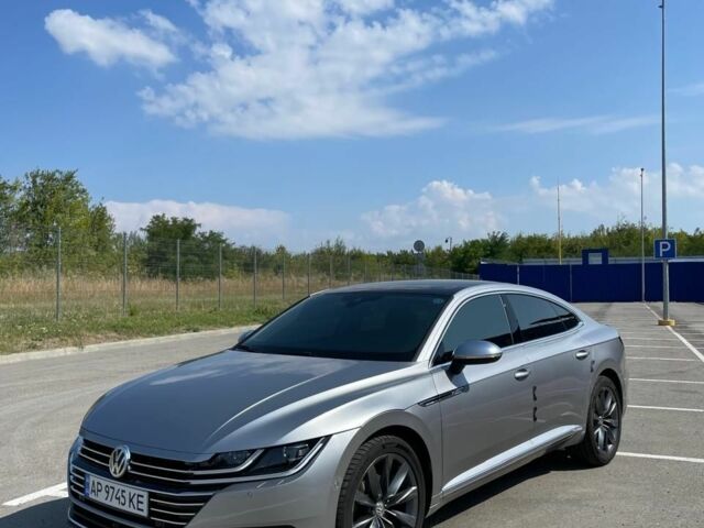 Серый Фольксваген Arteon, объемом двигателя 2 л и пробегом 72 тыс. км за 27500 $, фото 1 на Automoto.ua