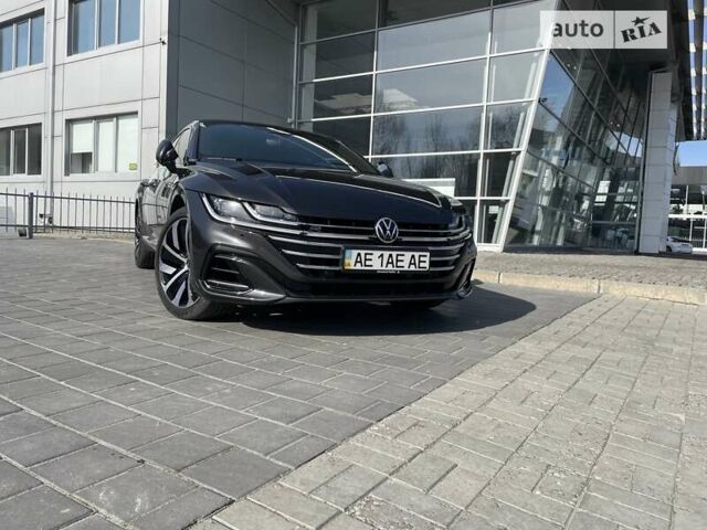 Серый Фольксваген Arteon, объемом двигателя 2 л и пробегом 43 тыс. км за 41500 $, фото 1 на Automoto.ua