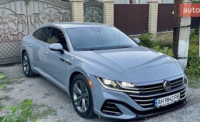 Серый Фольксваген Arteon, объемом двигателя 1.98 л и пробегом 117 тыс. км за 24999 $, фото 1 на Automoto.ua