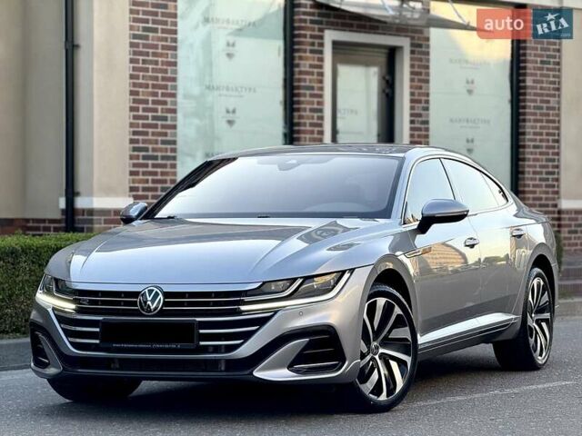Серый Фольксваген Arteon, объемом двигателя 1.98 л и пробегом 55 тыс. км за 45500 $, фото 1 на Automoto.ua