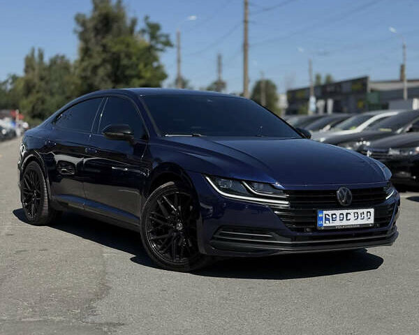 Синий Фольксваген Arteon, объемом двигателя 1.97 л и пробегом 232 тыс. км за 23499 $, фото 1 на Automoto.ua