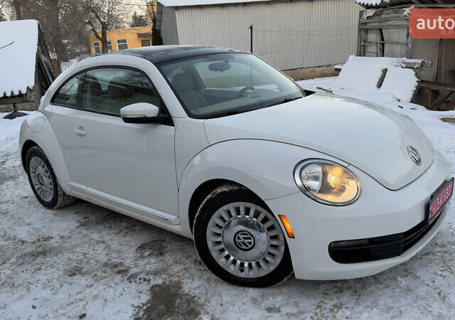 Білий Фольксваген Бітл, об'ємом двигуна 2.5 л та пробігом 130 тис. км за 9900 $, фото 1 на Automoto.ua