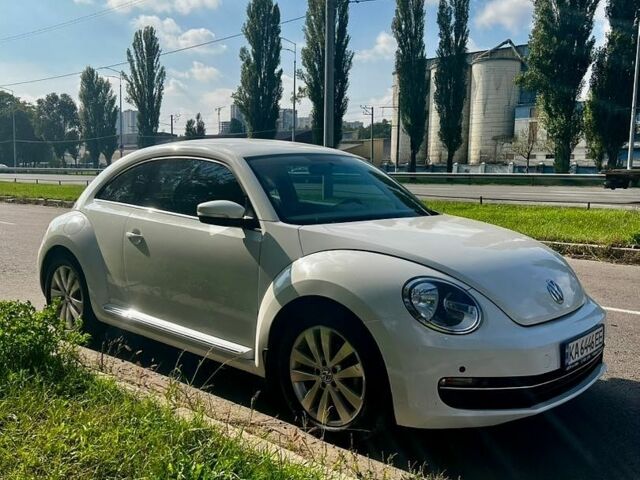 Білий Фольксваген Бітл, об'ємом двигуна 1.97 л та пробігом 126 тис. км за 10300 $, фото 1 на Automoto.ua
