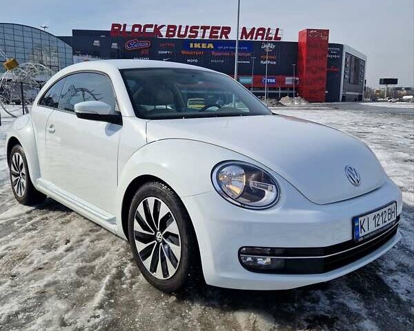 Белый Фольксваген Битл, объемом двигателя 1.8 л и пробегом 162 тыс. км за 11300 $, фото 1 на Automoto.ua