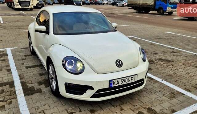 Білий Фольксваген Бітл, об'ємом двигуна 1.8 л та пробігом 160 тис. км за 14100 $, фото 1 на Automoto.ua
