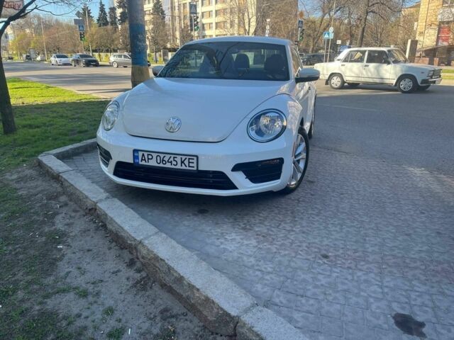 Белый Фольксваген Битл, объемом двигателя 0 л и пробегом 131 тыс. км за 13500 $, фото 1 на Automoto.ua